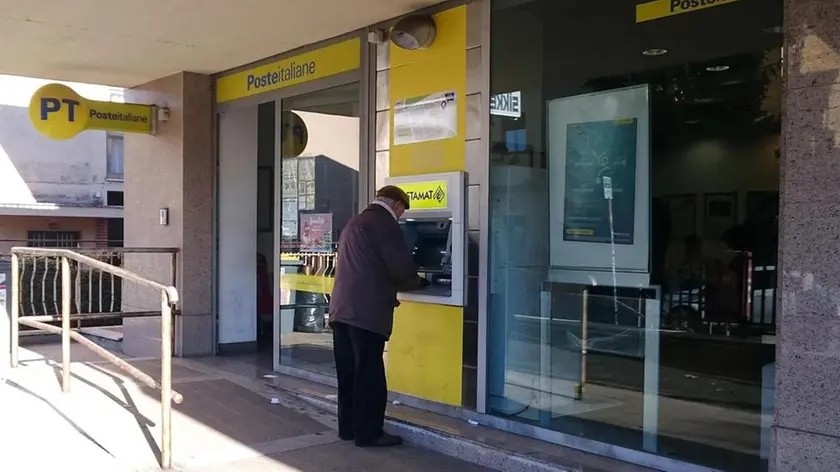 Una veduta di un ufficio postale a Roma, 5 gennaio 2017. ANSA/GIORGIO ONORATI