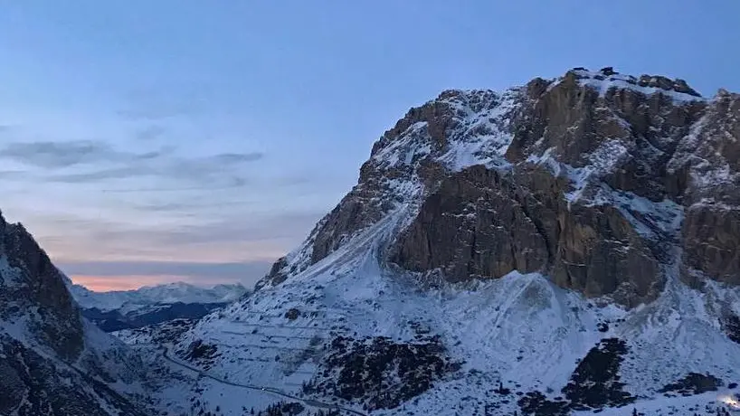 Una starlight room: sulle Dolomiti l'idea delle stanze vetrate fa discutere