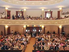 In teatro comunale premiazione del concorso per le scuole 'Lettura e pensiero' - Il Teatro Comunale di Belluno la cui gestione e' oggetto di un'aspra polemica