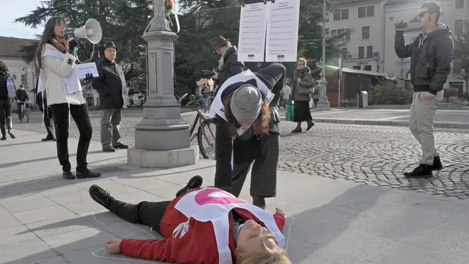 manifestazione contro la violenza alle donne