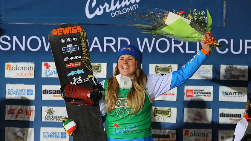 Michela Moioli sul podio a Cortina (Pentaphoto - Andrea Solero)