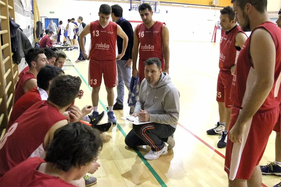 Derby di Prima divisione di basket Fonzaso - Kindergarten