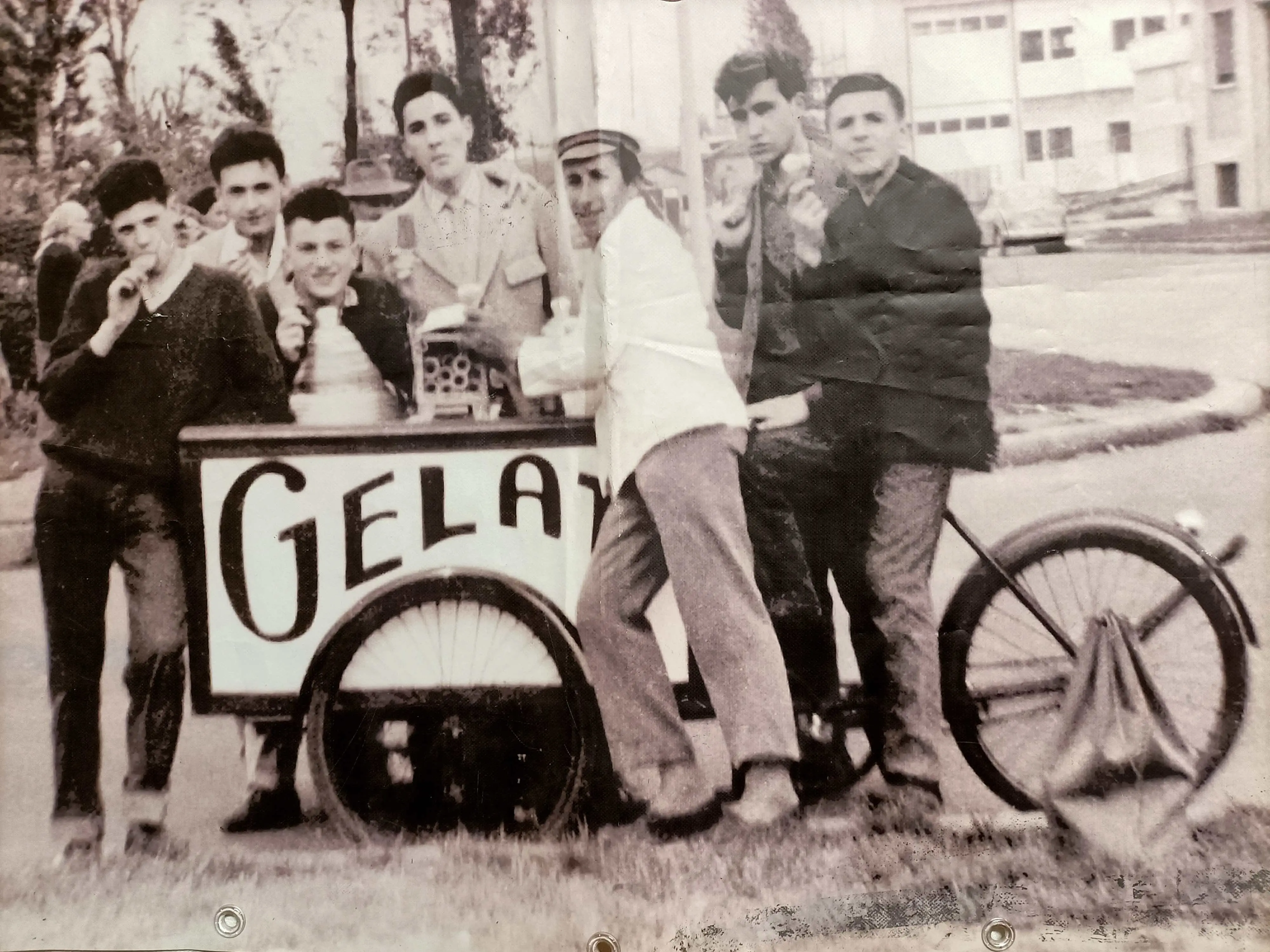 Fiorindo D'Isep da Polentes di Limana nei primi anni a Milano