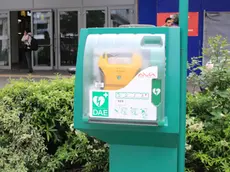 Mappa dei defibrillatori in città - nella foto di fronte alla stazione FS