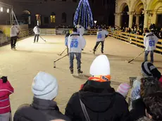 Inaugurazione della pista d pattinaggio su ghiaccio in piazza duomo