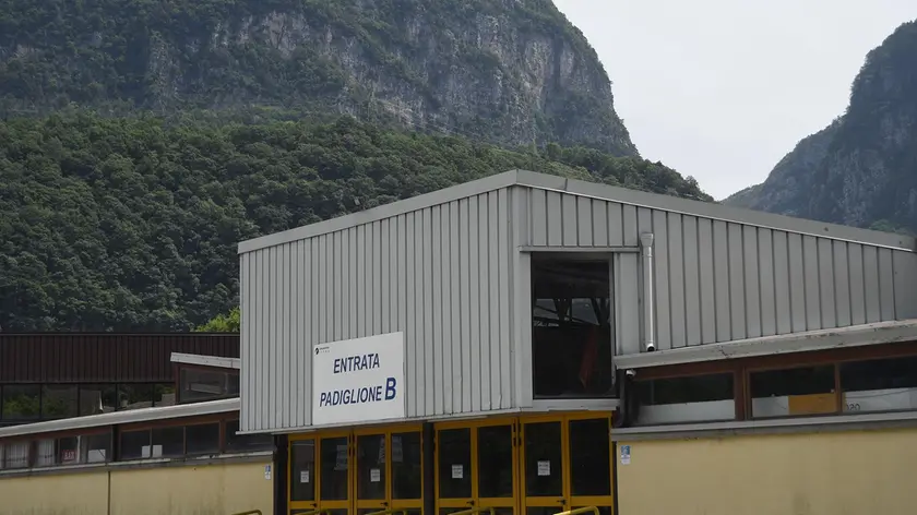 Il padiglione B, datato 1978, della struttura di Longarone Fiere