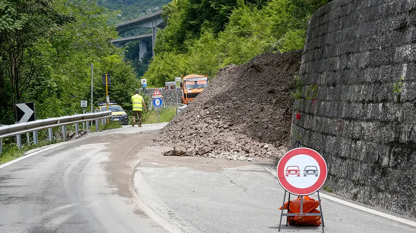 DeMarchi Vittorio Veneto lavori in corso per strada chiusa per frana per il Fadalto