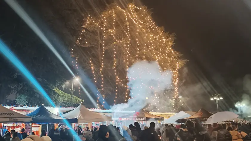 Piazza dei Martiri allo scoccare della mezzanotte