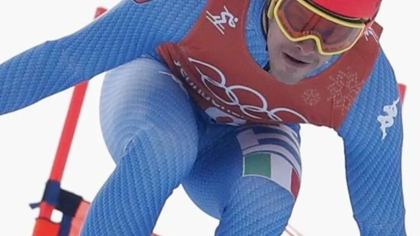 epa06510067 Christof Innerhofer of Italy speeds down the slope during a training session for the Men's Downhill race at the Jeongseon Alpine Centre during the PyeongChang 2018 Olympic Games, South Korea, 10 February 2018. EPA/GUILLAUME HORCAJUELO
