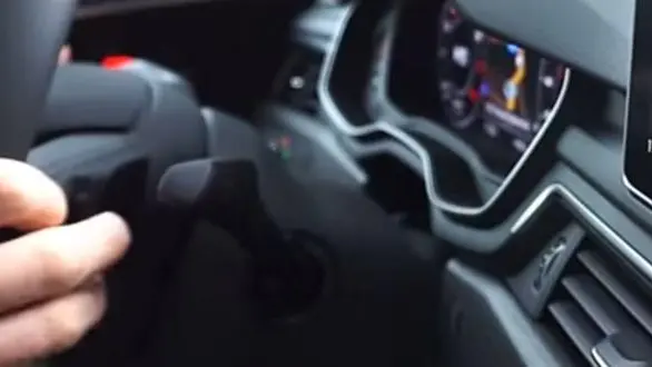 Un frame dello spot Audi ambientato in Alpago
