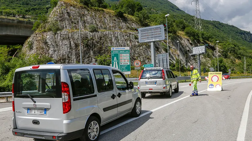 DeMarchi Vittorio Veneto strada chiusa per frana per il Fadalto