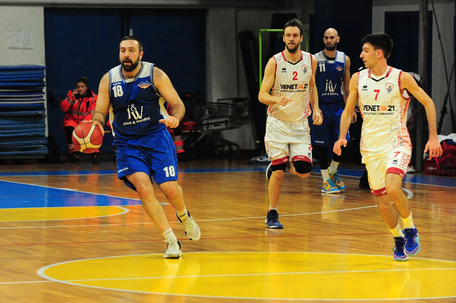 Rivincita dopo la gara di andata. Il Feltre Joint and Welding ha vinto il derby in casa del Valbelluna Veneta 21.