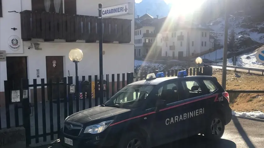 La stazione carabinieri di Gosaldo: da oggi il territorio gosaldino rientra nella giurisdizione dei carabinieri di Agordo