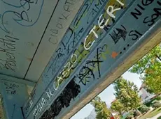 Scritte oscene nei giochi del Parco Città di Bologna