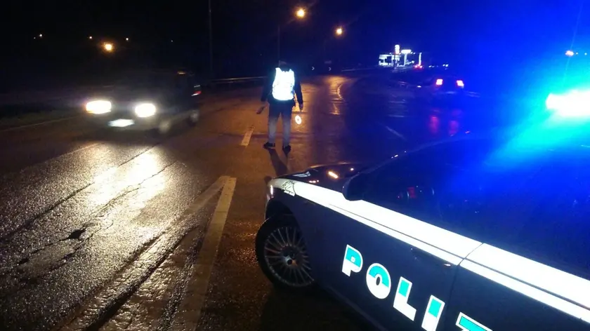 Un controllo della Stradale