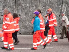 Presente anche il Suem. Manifestazione contro i tagli in Cadore, con corteo lungo tutto il Ponte Cadore.