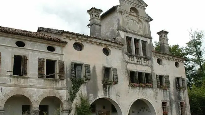 Villa Zuppani a Pasa, dove domenica si terra' la giornata organizzata da dall'Olio