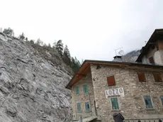 Caduta di Materiale dalla Frana di Revis a Lozzo di Cadore