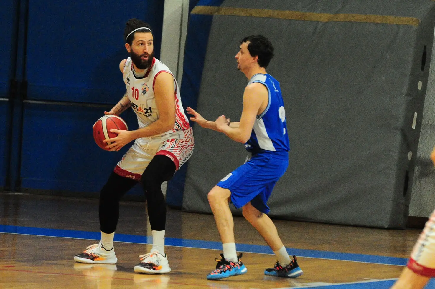 Rivincita dopo la gara di andata. Il Feltre Joint and Welding ha vinto il derby in casa del Valbelluna Veneta 21.