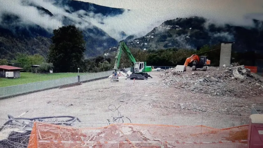 Era il novembre 2020 quando veniva demolita la vecchia palestra in via Ferd: da allora è tutto fermo