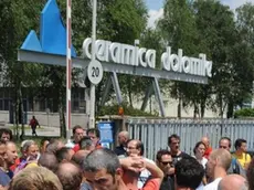 Trichiana; 2 luglio 2009. sciopero alla ceramica dolomite per la chiusura dell'aziendaProtesta alla Ceramica