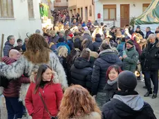 Folla a Zorzoi per i tradizionali mercatini di Natale