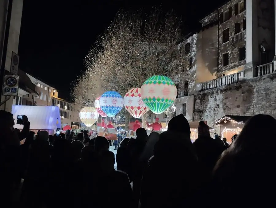 Lo spettacolo delle mongolfiere in centro a Feltre