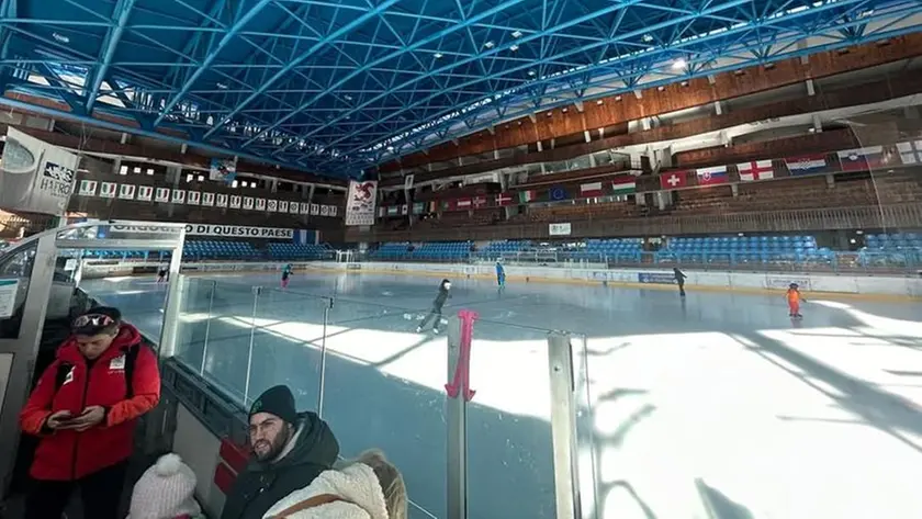 Lo stadio del ghiaccio di Cortina, teatro delle gare di curling alle Olimpiadi 2026