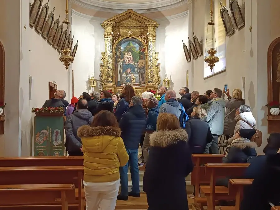 L'interno della chiesa di Sant'Aronne a Cusighe