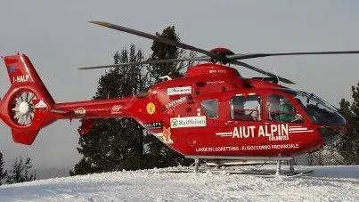 L'elicottero dell'Aiut Alpin Dolomites