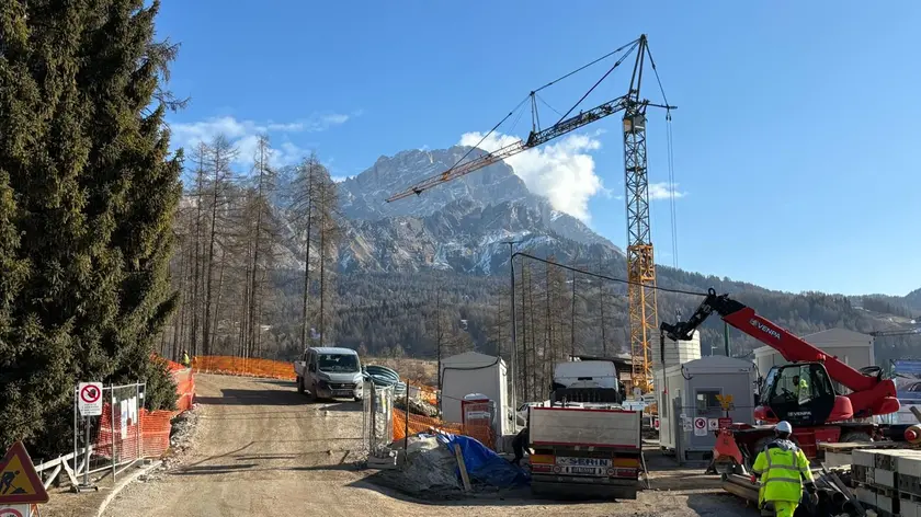 Il cantiere della pista di bob di Cortina d'Ampezzo