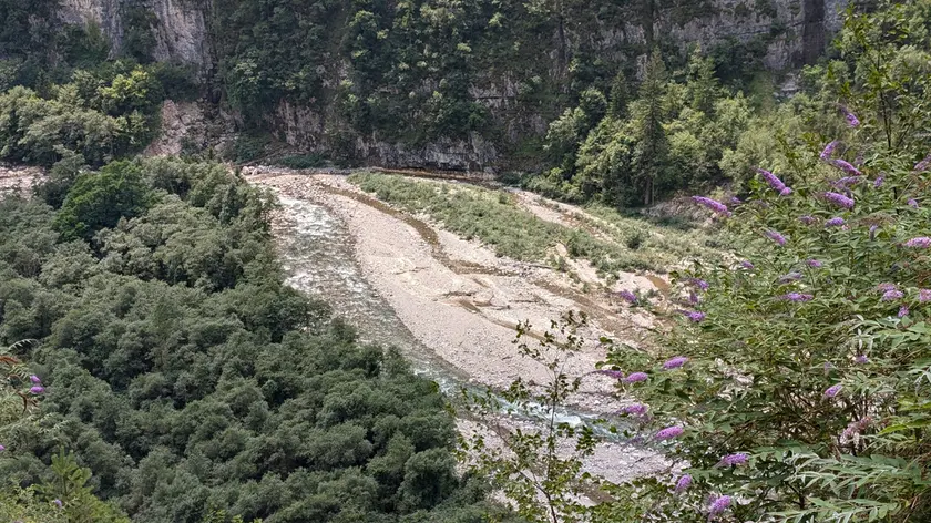 Un’immagine della valle lungo la quale scorre il torrente Vanoi