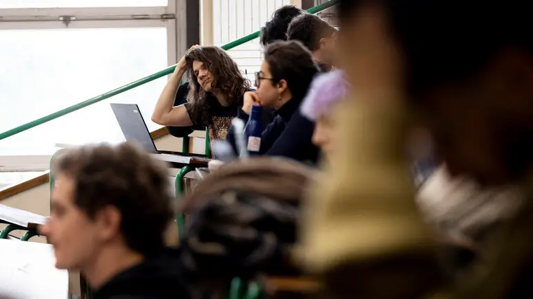 Studenti universitari a lezione