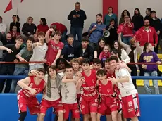 Il Valbelluna Under 19 in festa dopo la conquista del titolo