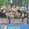 Spettatori durante una partita della Dolomiti bellunesi (Foto De Zanet)