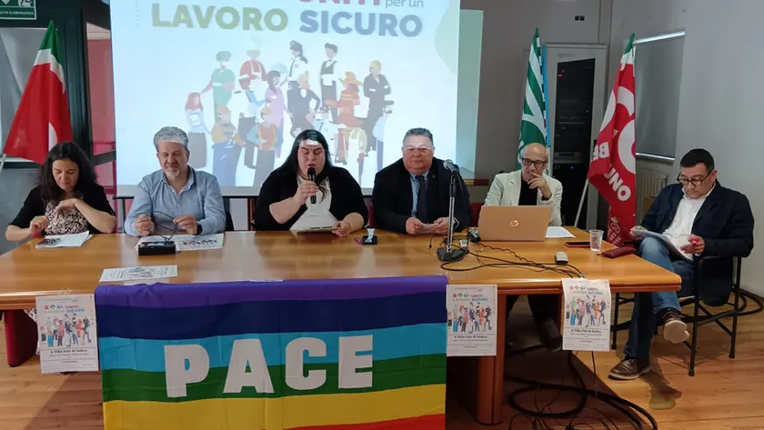 I segretari di Cgil, Cisl e Uil con i relatori Roldo, Cason e Simioni