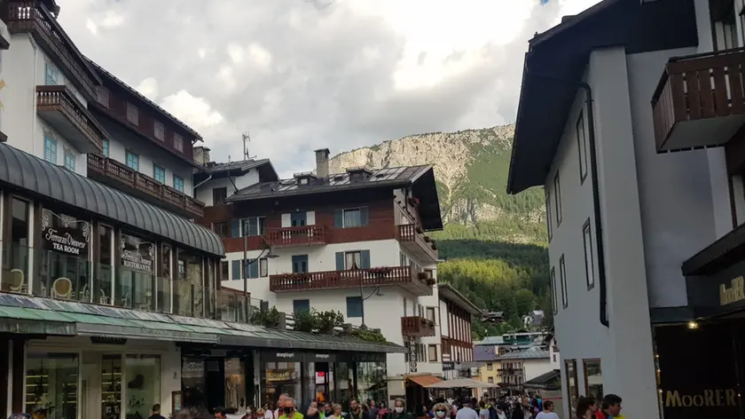 Le associazioni del commercio si rivolgono alle comunità straniere del territorio