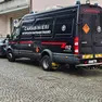 Artificieri impegnati in un disinnesco
