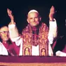 Il cardinale polacco Karol Wojtyla, arcivescovo di Cracovia, Giovanni Paolo II, eletto all’ottavo scrutinio nel terzo giorno, il 16 ottobre del 1978