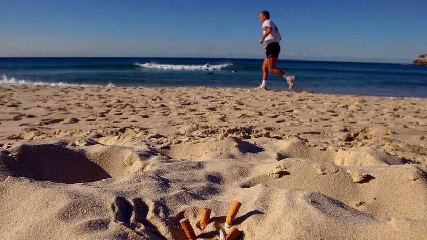 Jesolo ha introdotto per la stagione estiva il divieto di fumo sulla battigia