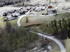 La stazione intermedia della cabinovia Socrepes