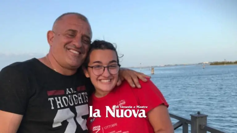 Umberto Chiti con la figli Anna, morta a 17 anni a seguito di un incidente nautico