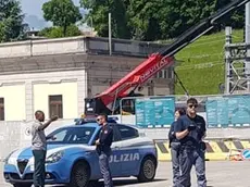 L'intervento delle forze dell'ordine in stazione a Belluno