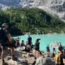 Escursionisti al lago di Sorapiss