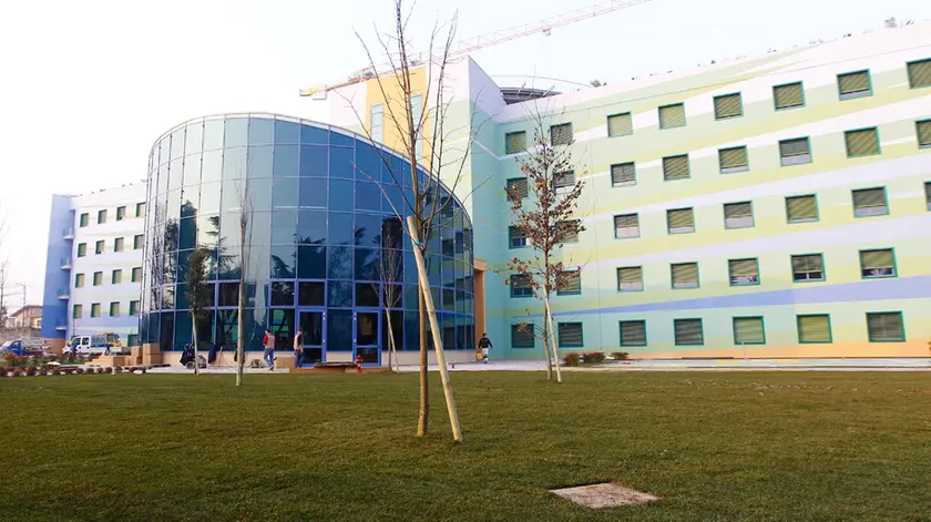 Montebelluna, muore dopo un intervento: indagati tre medici per omicidio colposo
