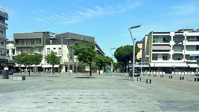 Piazza Mazzini a Jesolo (foto Bortoluzzi)