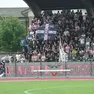 Uno spicchio di tribuna dello stadio comunale di Feltre occupato dagli ultras della Dolomiti Bellunesi