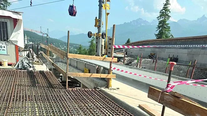 Il cantiere dello Sliding Centre di Cortina dove si è tenuto il sopralluogo della Commissione collaudo