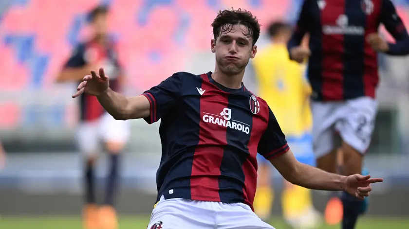 Tommaso Ebone esulta dopo un gol