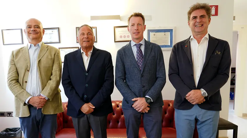 Al centro il dg dell'Ulss 2 Francesco Benazzi con il neo primario di Pediatria a Conegliano Giangiacomo Nicolini